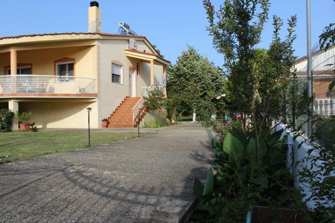 Maria'S Guesthouse Keramoti  Exterior photo